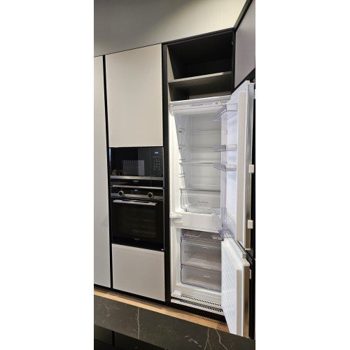 Cocina Arrital de exposición en Oferta