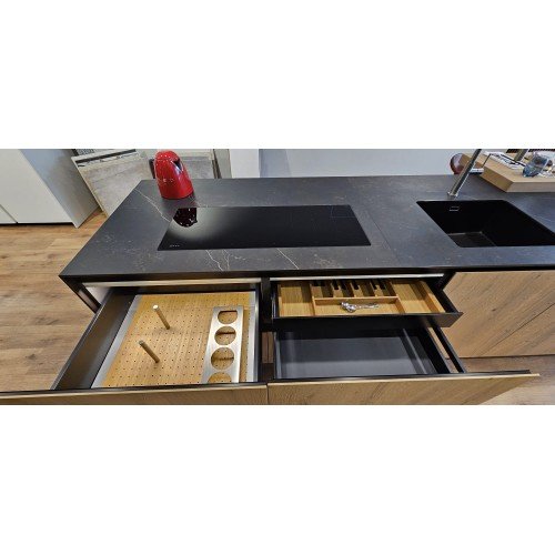 Cocina Arrital de exposición en Oferta